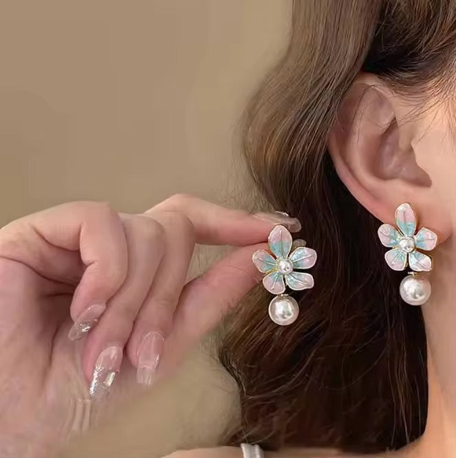 Lovely Sweet Drop Oil Flower Pearl Earrings Temperament Stud Earrings Enamel Pink Blue Petal Heart Shape Trendy Jewelry Gift